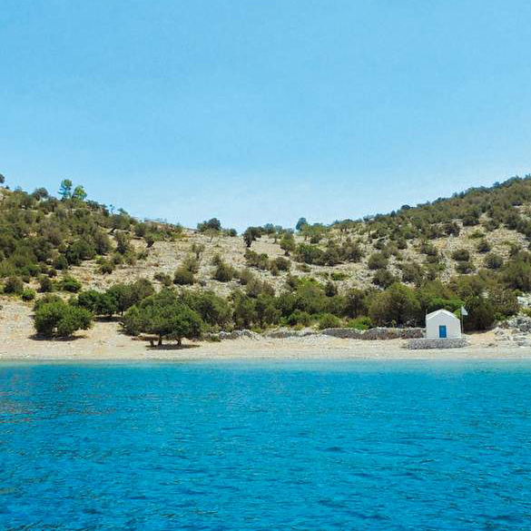 Greek island hopping a wind’s blow away from Athens